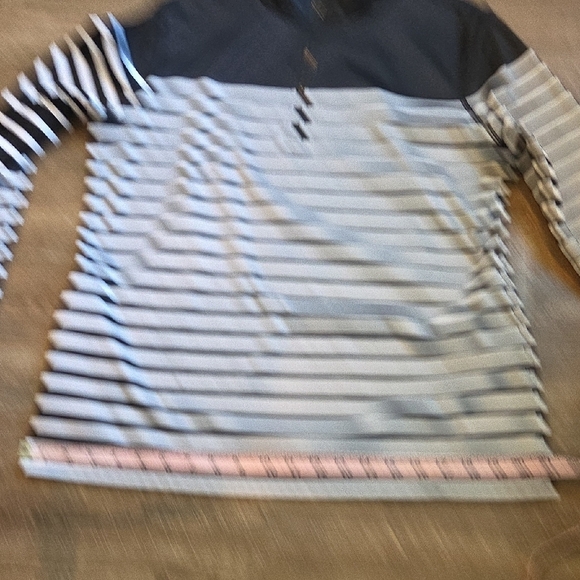 Liz Claiborne Weekend Black and White  Half-Zip Pullover Women's Size Medium - Picture 8 of 10